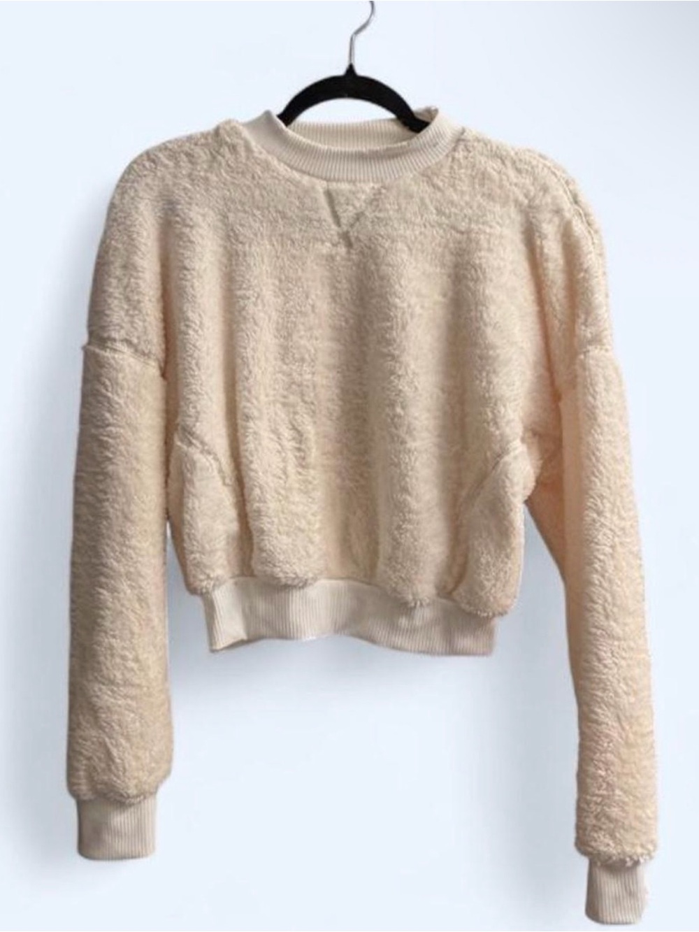 WinWin Cream Plush Crewneck Sweater